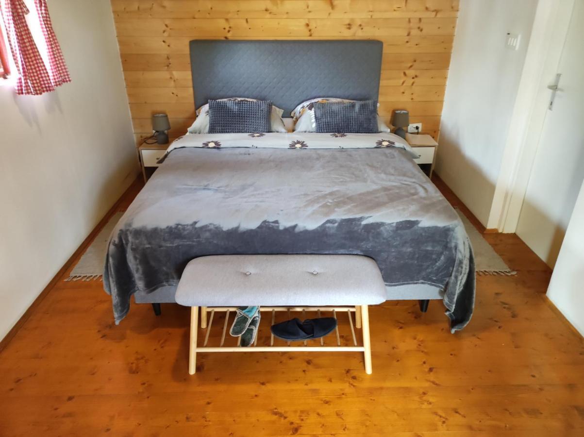 Pod Orehom Drvena Kuca I Sauna Krapina Extérieur photo